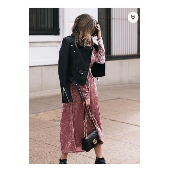 LULU'S Pink Long Sleeve Velvet Deep V Neck Midi Wrap Dress XS - Picture 8 of 9